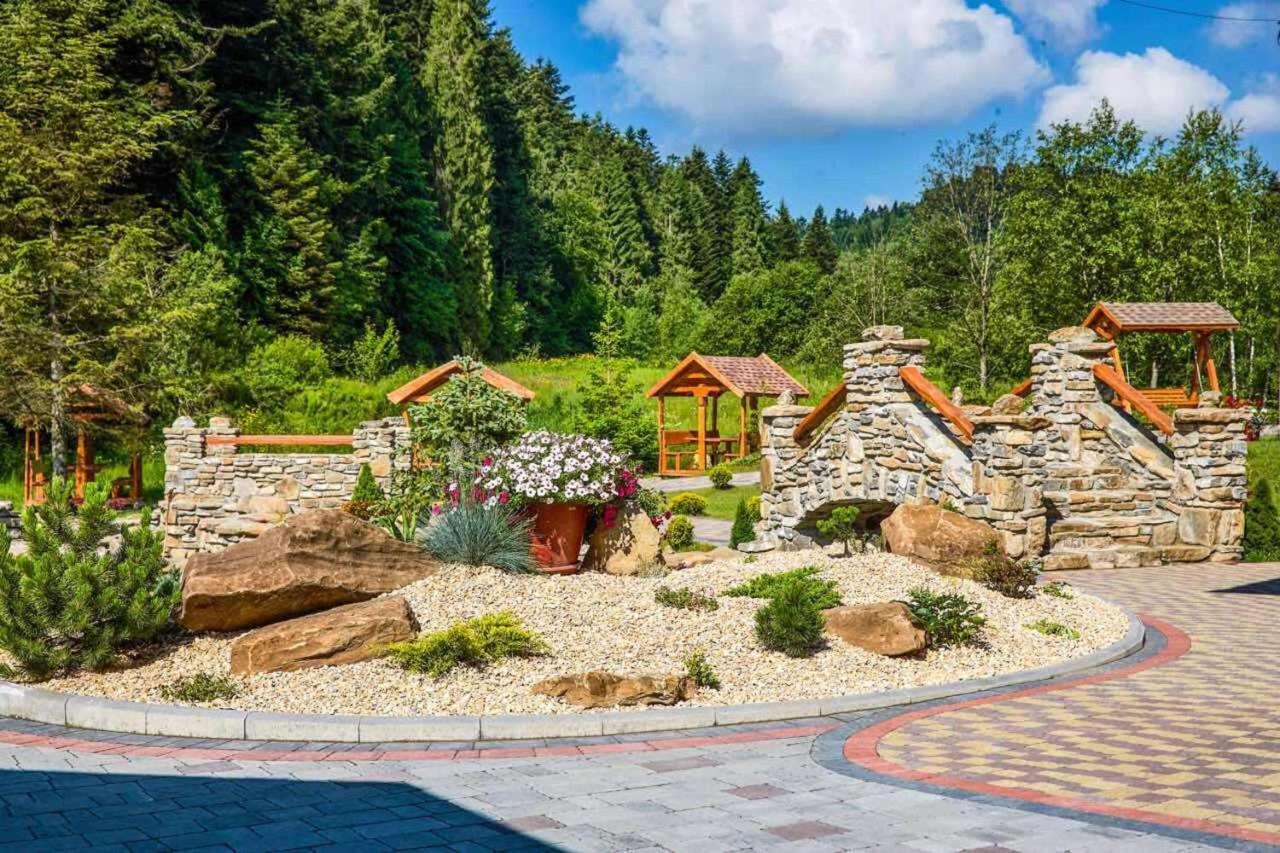 Любокрай Готельно-Відпочинковий Комплекс Skhidnytsia Eksteriør billede